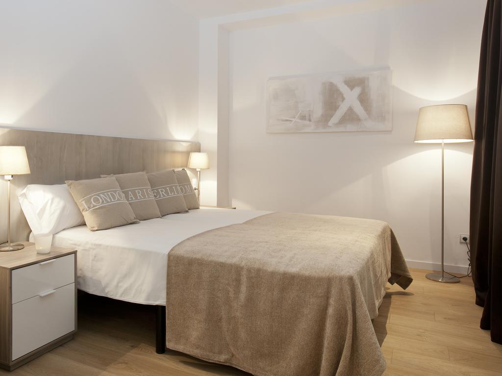 Rent Top Apartments Rambla Catalunya Barcelona Bagian luar foto